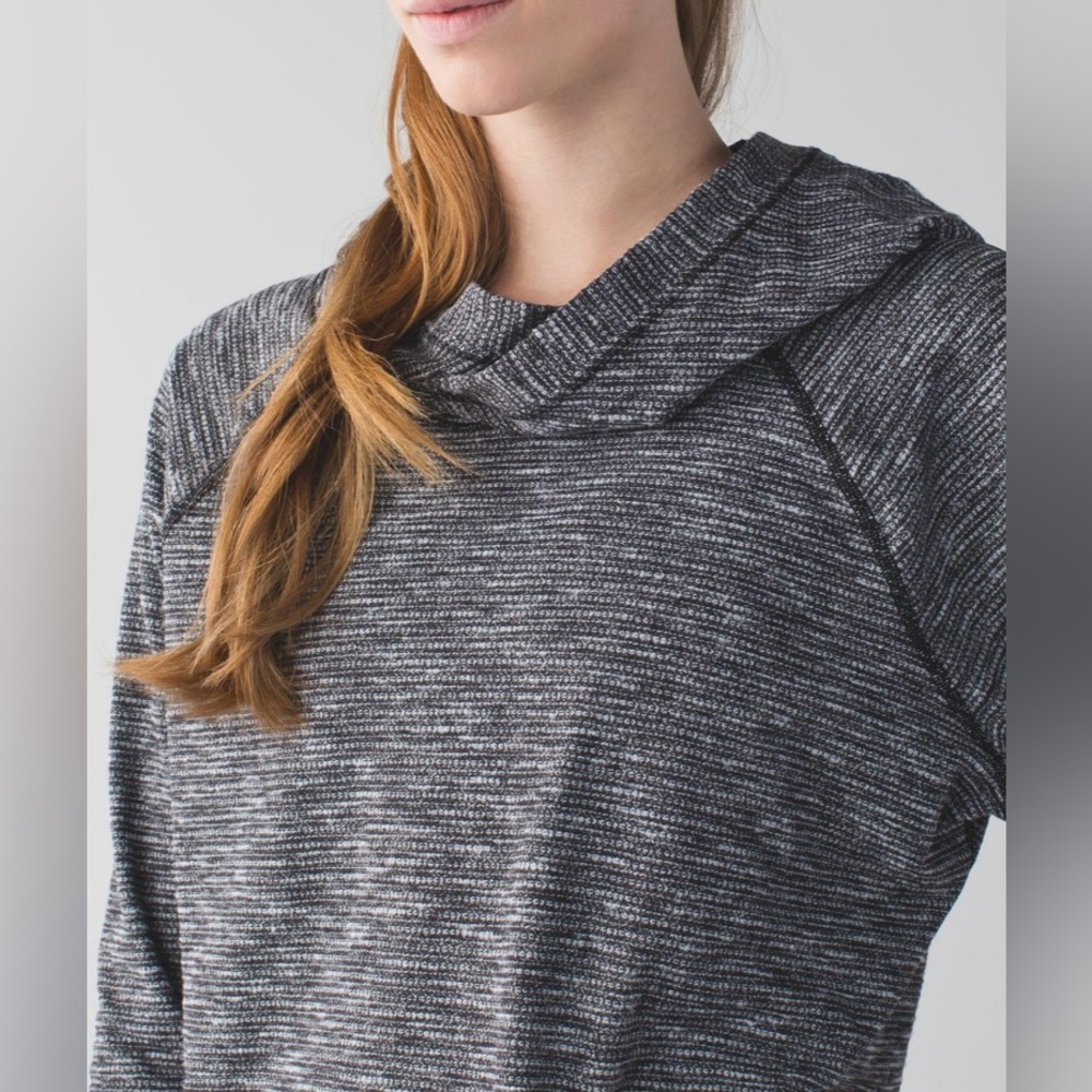 Lululemon Healthy Heart Pullover II size 12 - Picture 4 of 14